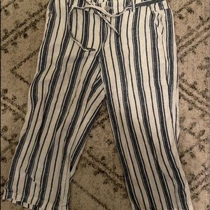 Capri/Cropped adjustable striped pants